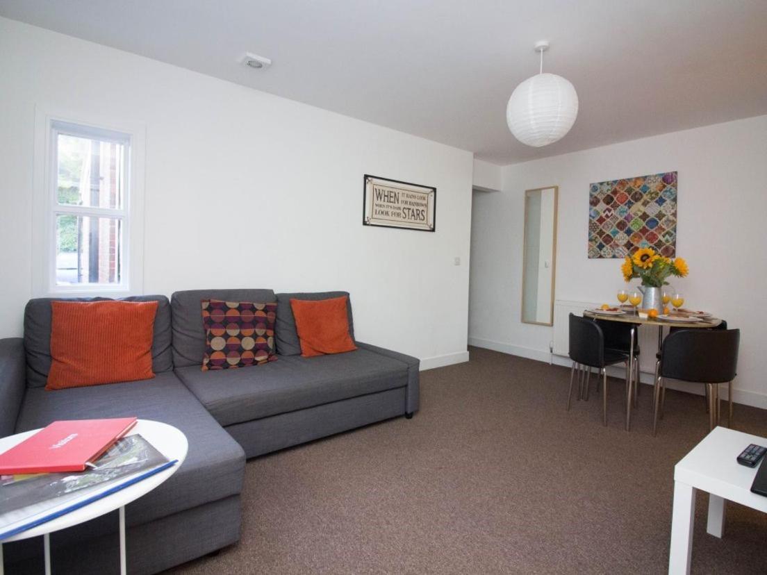 Beddoe Apartments Premier Lodge Eastleigh Near Winchester And Southampton Phòng bức ảnh